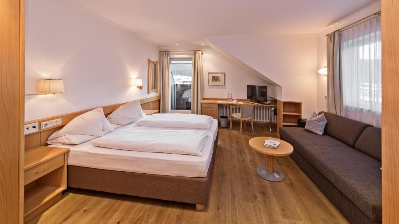 Hotel Post Olang Buitenkant foto