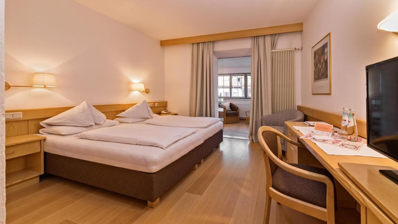 Hotel Post Olang Buitenkant foto